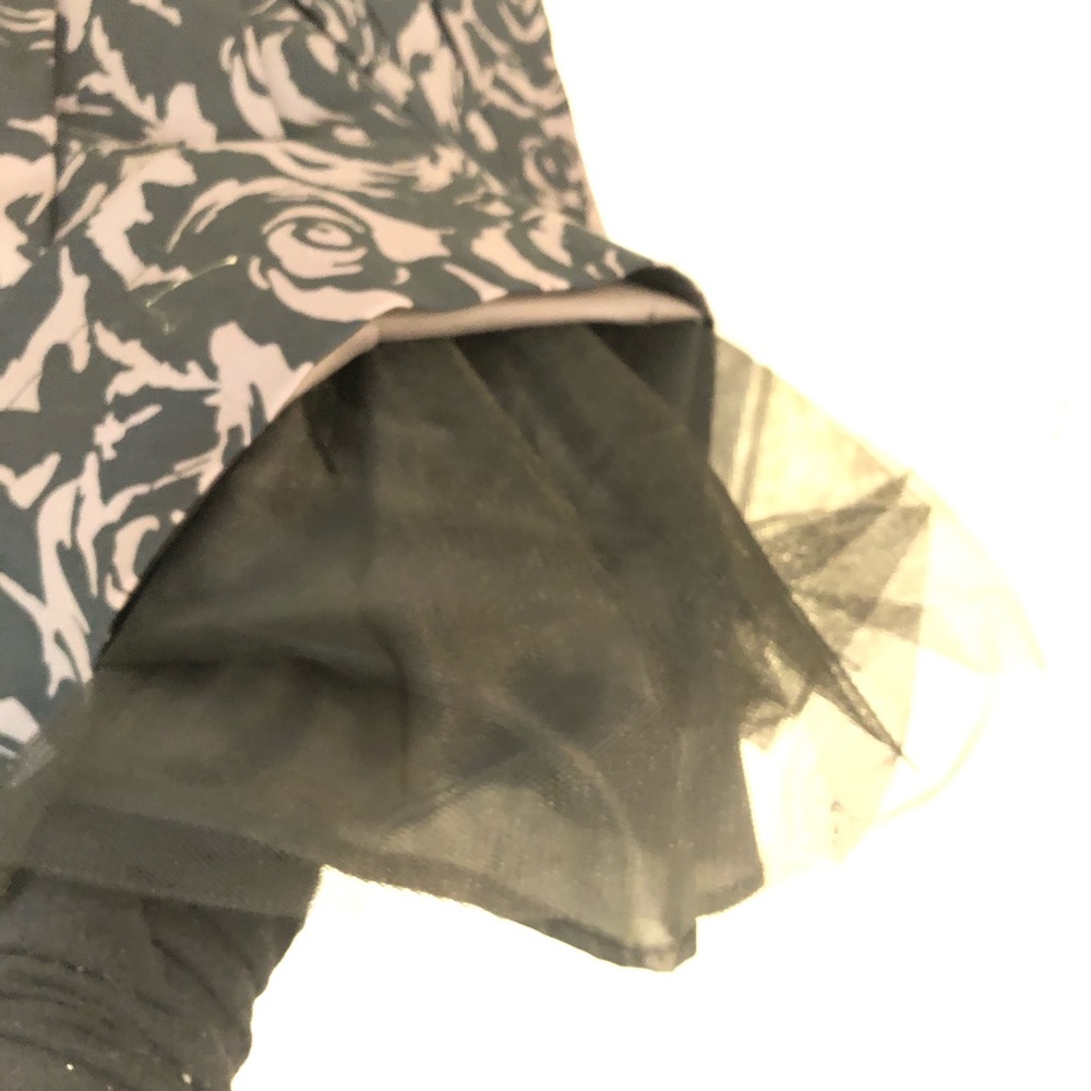 FREE with purchase: XXI black and grey skirt with flounce!  Size S - Picture 5 of 9